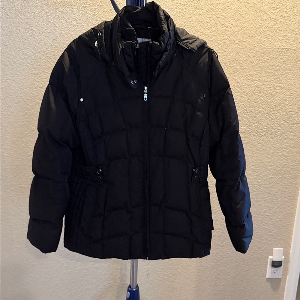 Larry Levine Black Down Jacket coat. Size Large